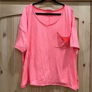 Women's Relaxed Pocket Tee